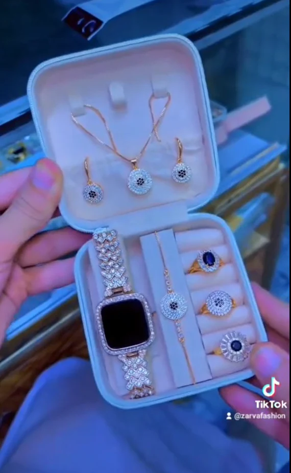 Luxury Necklace, Earrings, Rings & Watch for Women