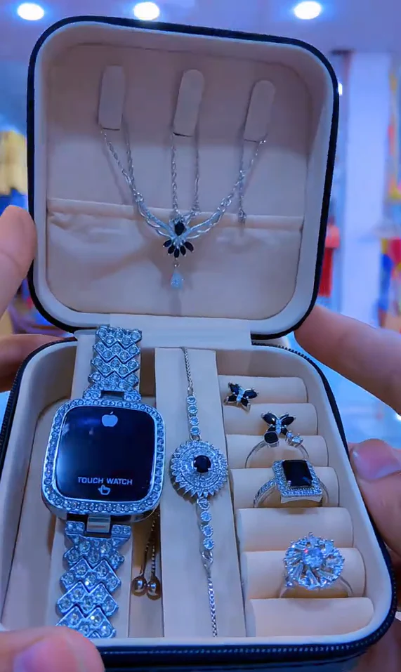Unboxing the most elegant 5-in-1 Jewellery Set 😍✨ - Image 2